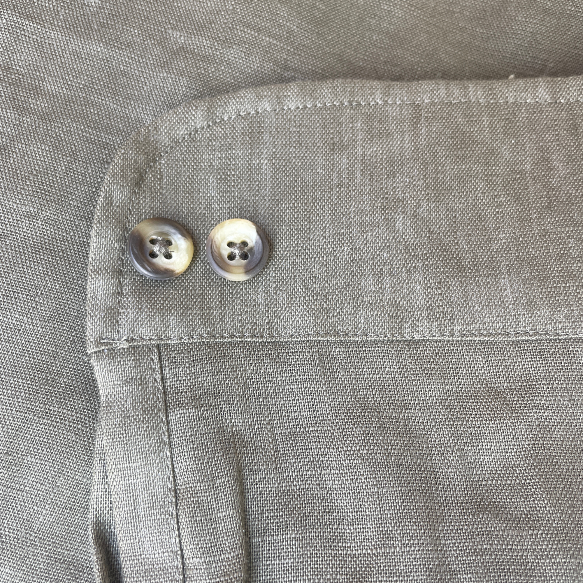 Camicia verde in lino
